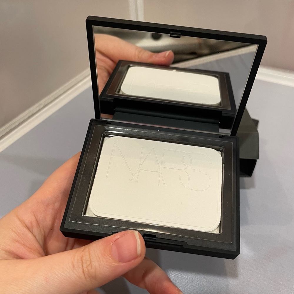 NIB Auth NARS Pressed Light Reflecting Setting Powder Translucent Crystal Rt $42 - Picture 7 of 8